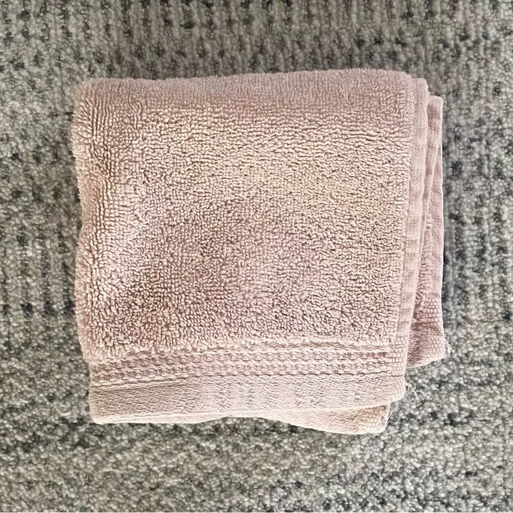 Noble Excellence Elite 800 Pink Washcloth
